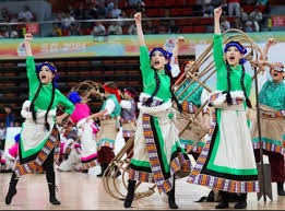 什么是牛牛中的“牌型优先级”？解析同点数下如何根据花色定胜负。（牛牛牌型优先级详解：同点数时如何按花色判定胜负）