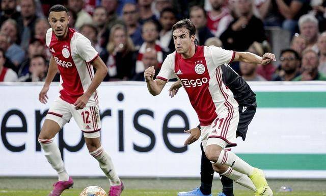 他从不满足 他从不满足