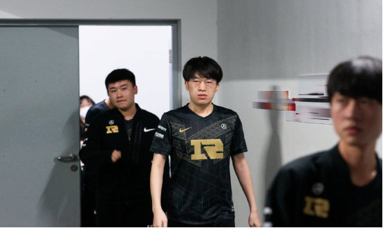 巅峰的对抗 巅峰的对抗